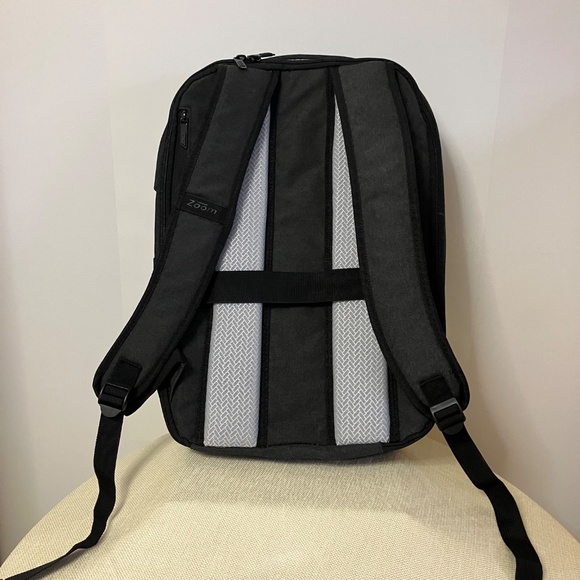 Zoom Tech Laptop Backpack Black/Grey - Picture 2 of 11